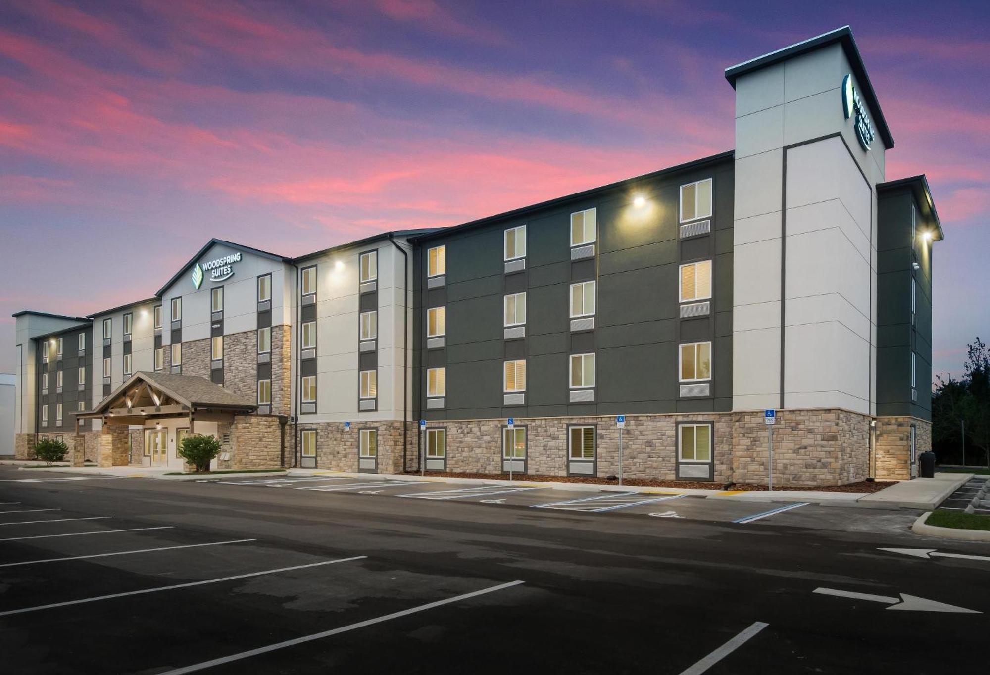 Woodspring Suites Tampa Airport North Veterans Expressway Exterior foto